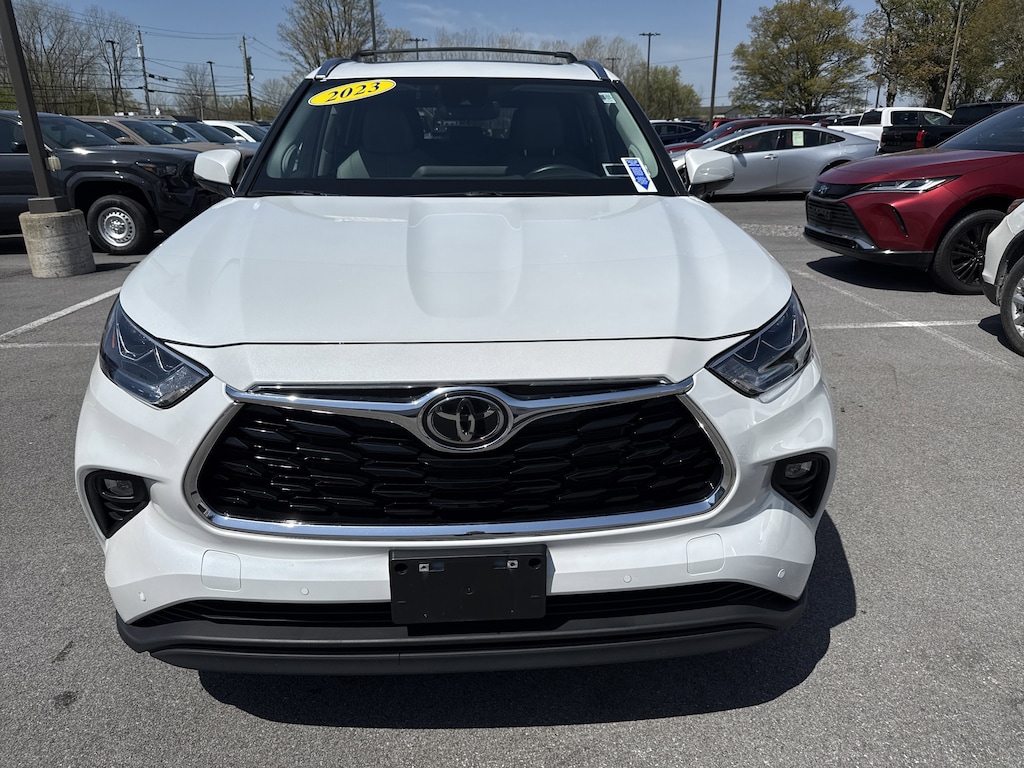 Used 2023 Toyota Highlander Limited SUV