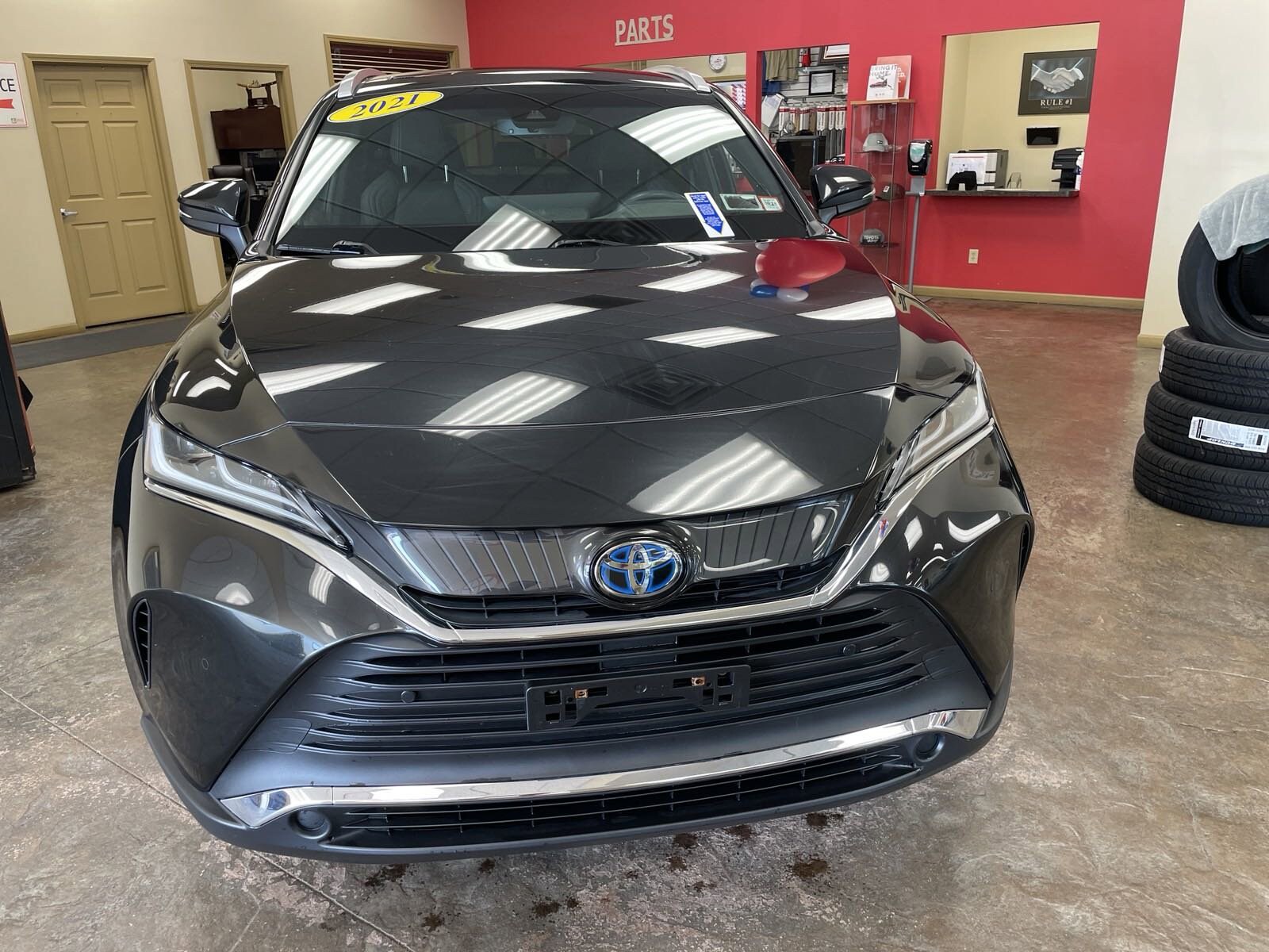 Used 2021 Toyota Venza XLE with VIN JTEAAAAH3MJ054674 for sale in Batavia, NY