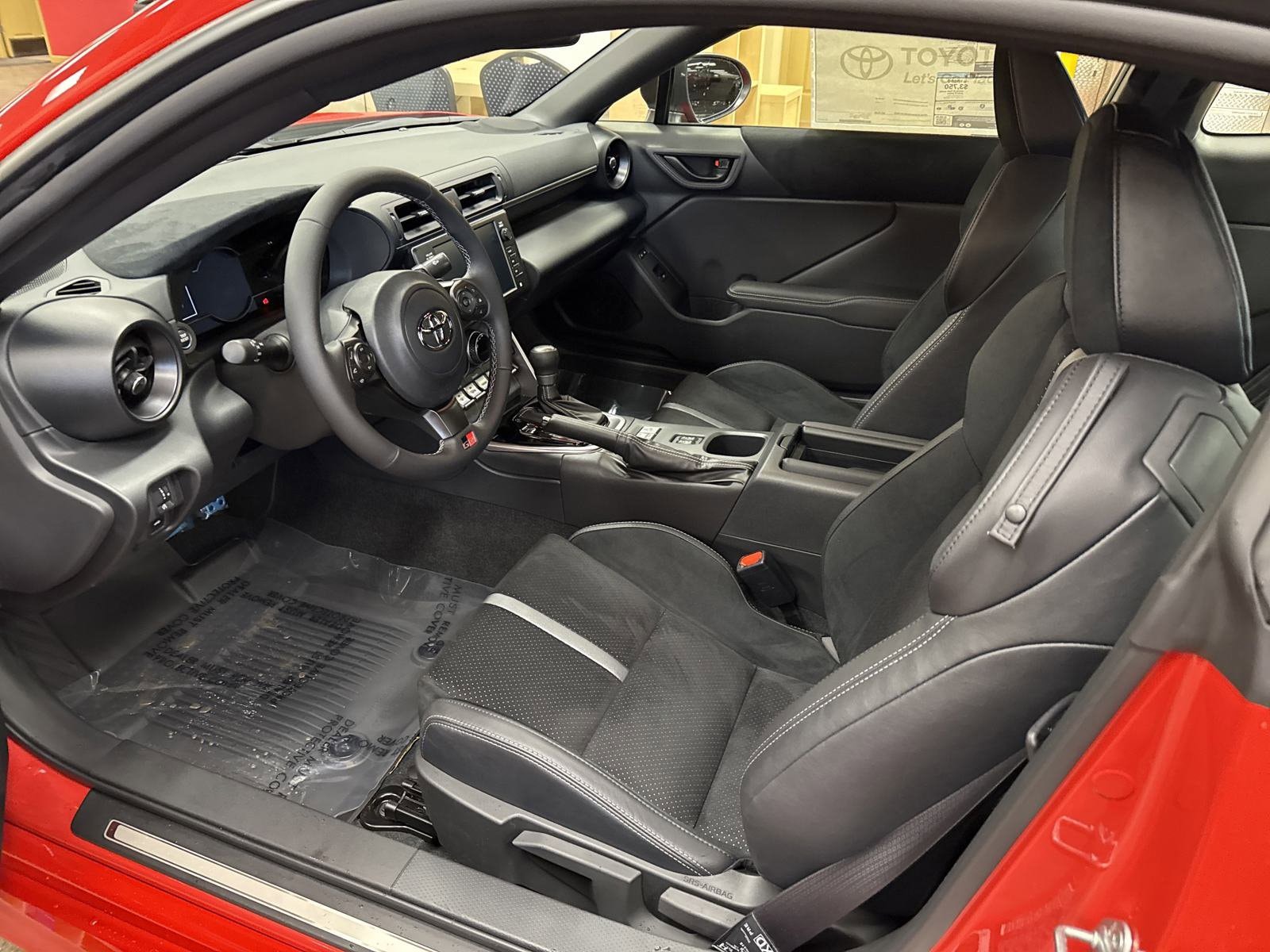 2025 Toyota GR86 Premium - Photo 6