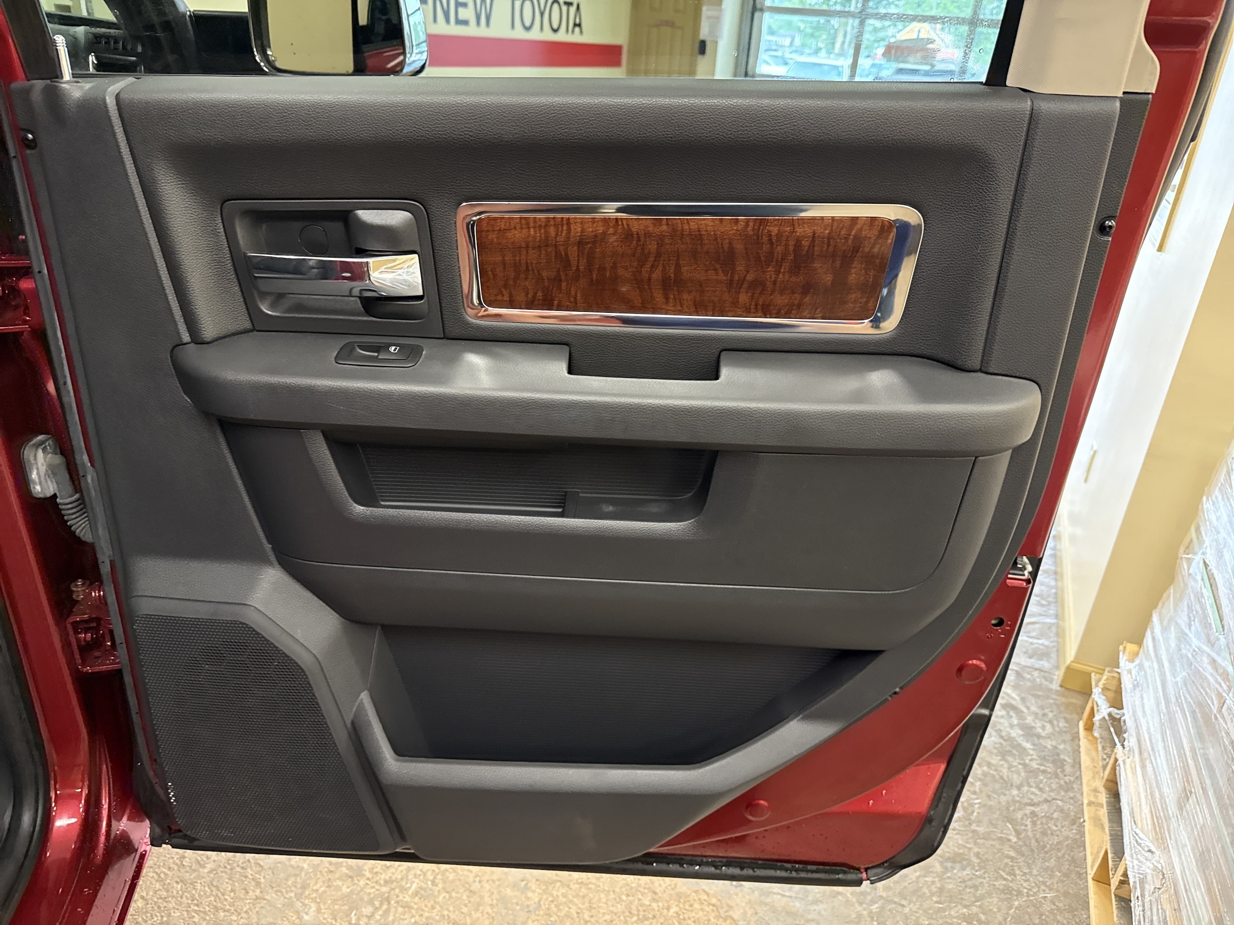2012 RAM Ram 2500 Pickup Laramie - Photo 14