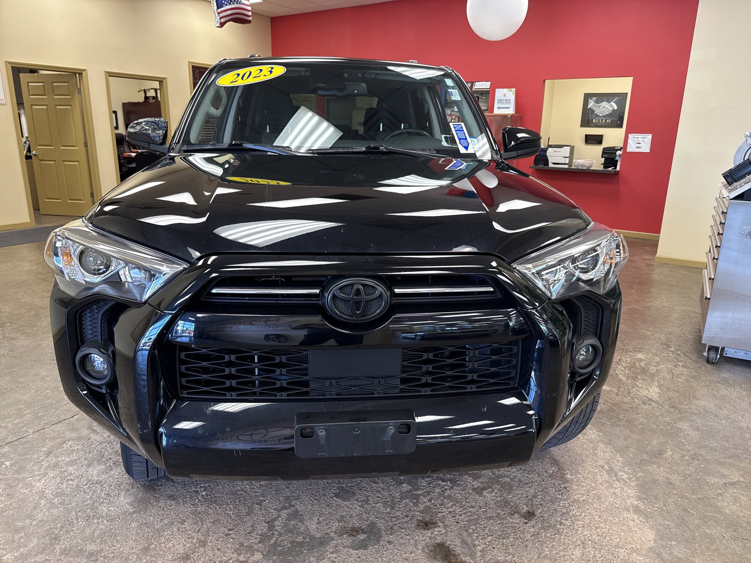 2023 Toyota RAV4 SR5 photo 2