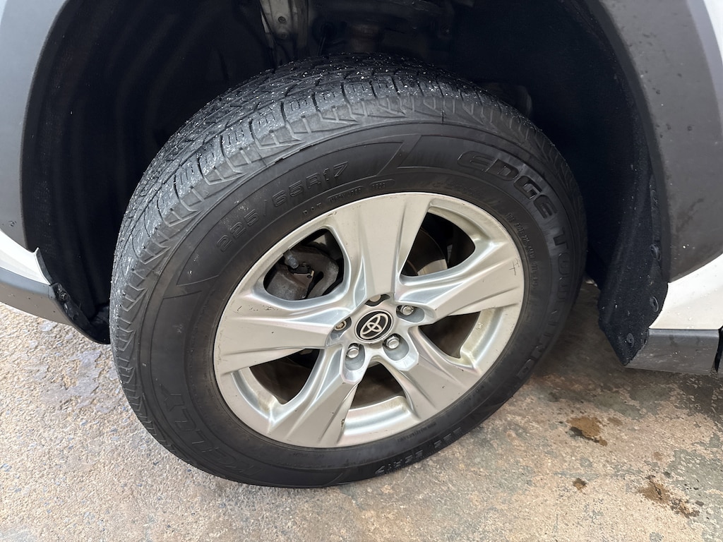 Used 2021 Toyota RAV4 Hybrid XLE SUV