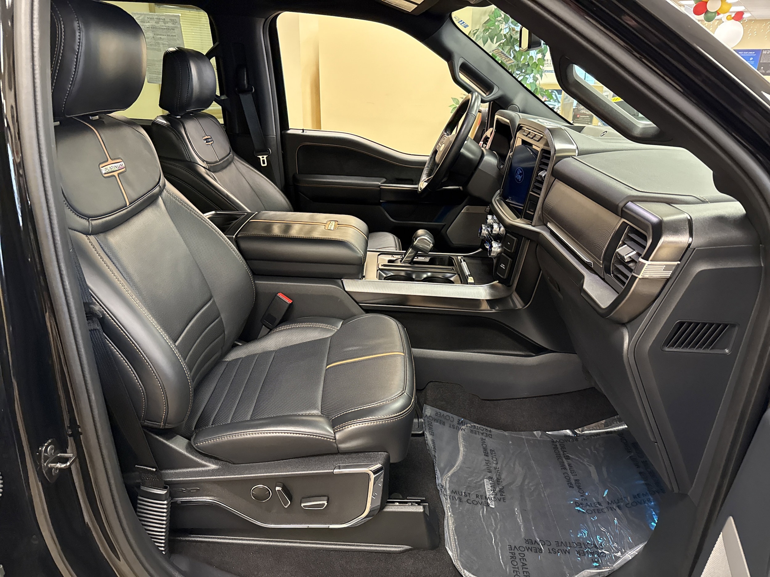 2023 Ford F-150 Platinum - Photo 17