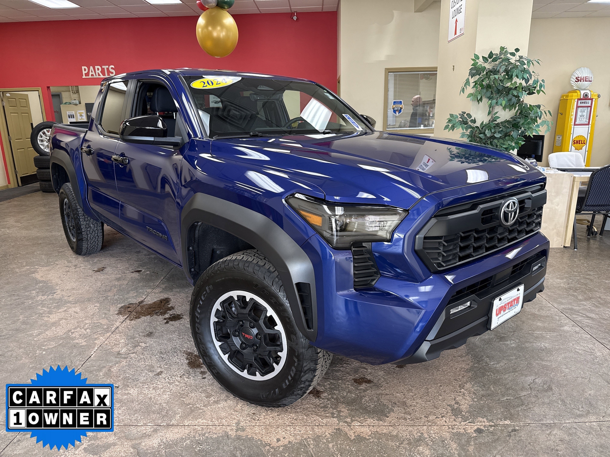 2024 Toyota Tacoma TRD Off Road's photo