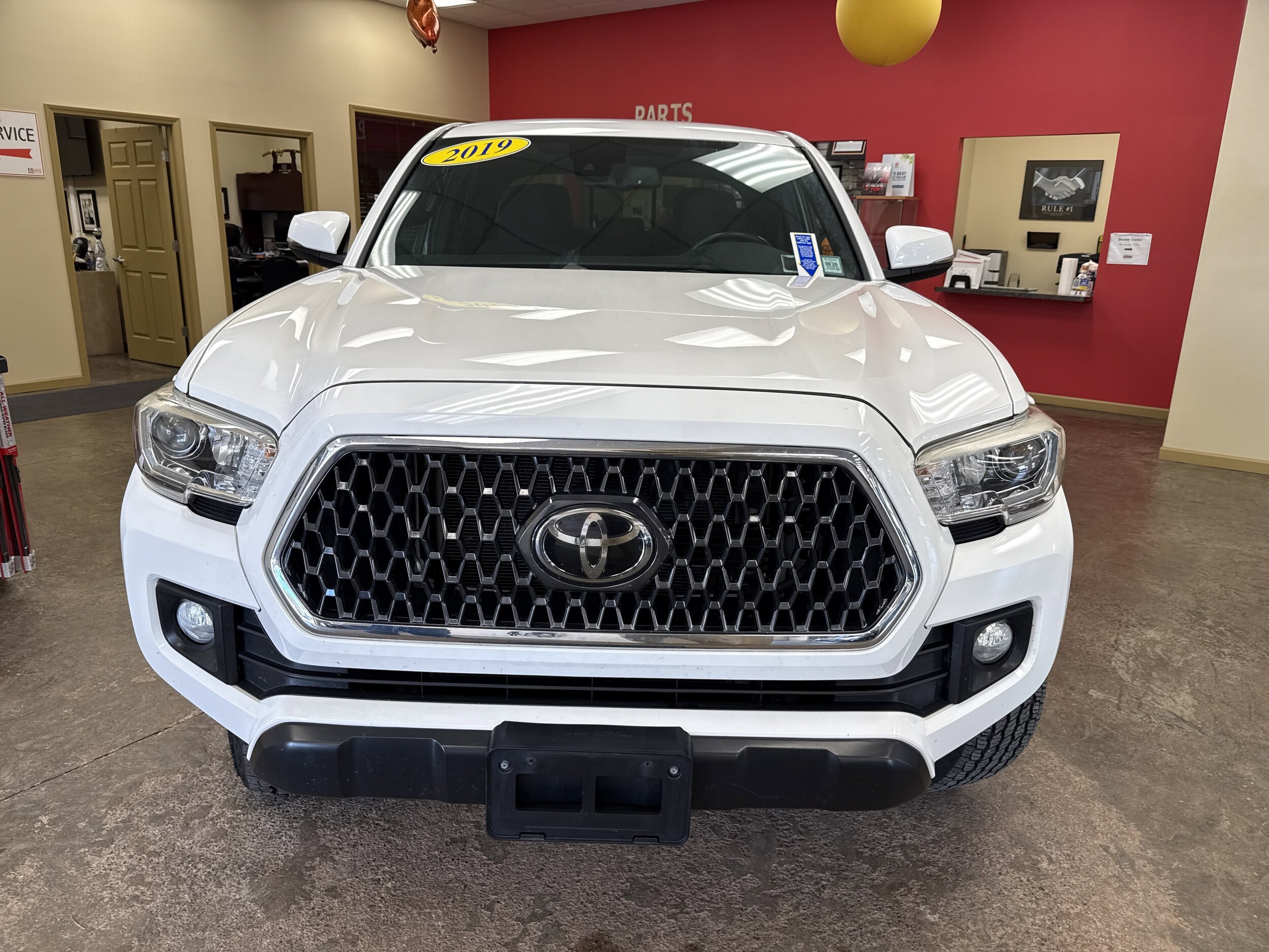 2019 Toyota Tacoma TRD V6 photo 2