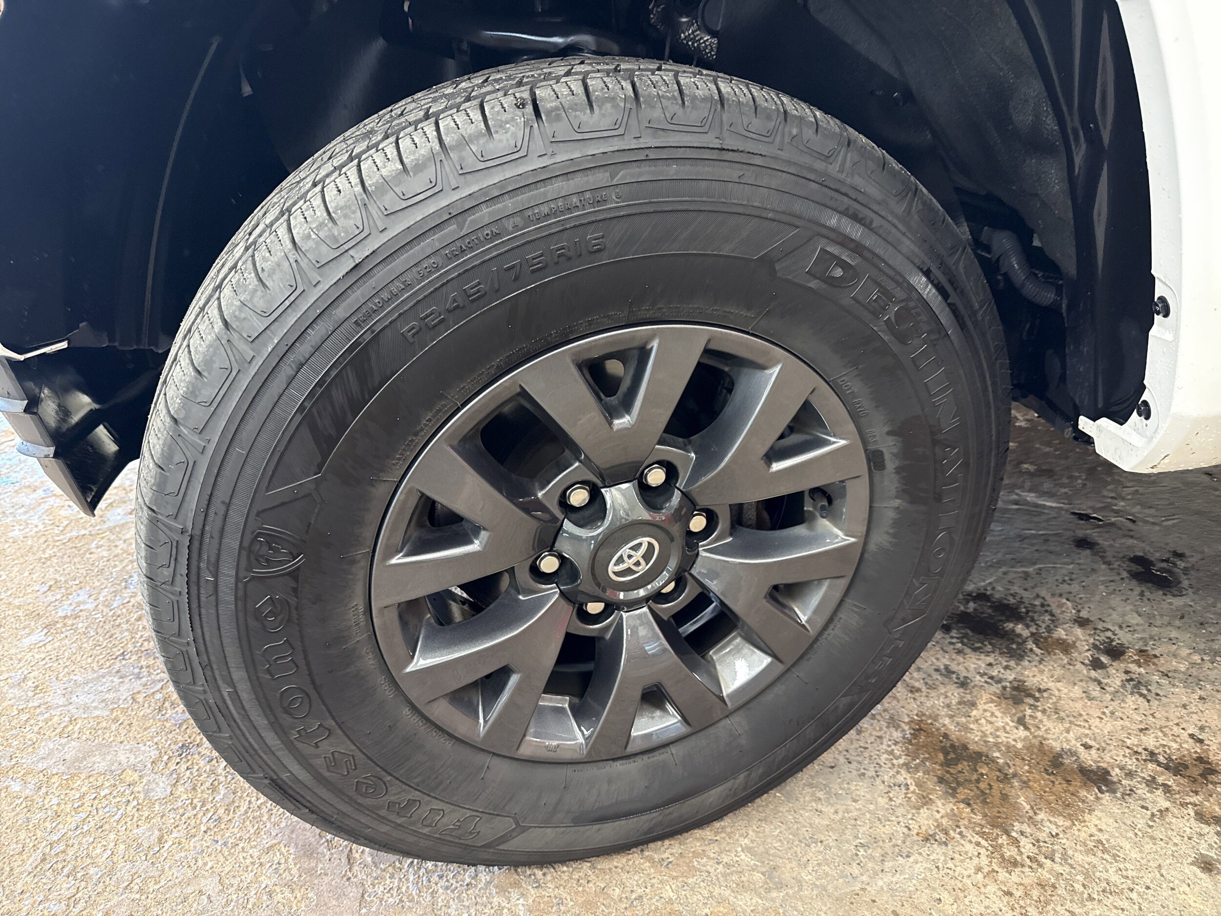 2023 Toyota Tacoma SR5 V6 photo 4