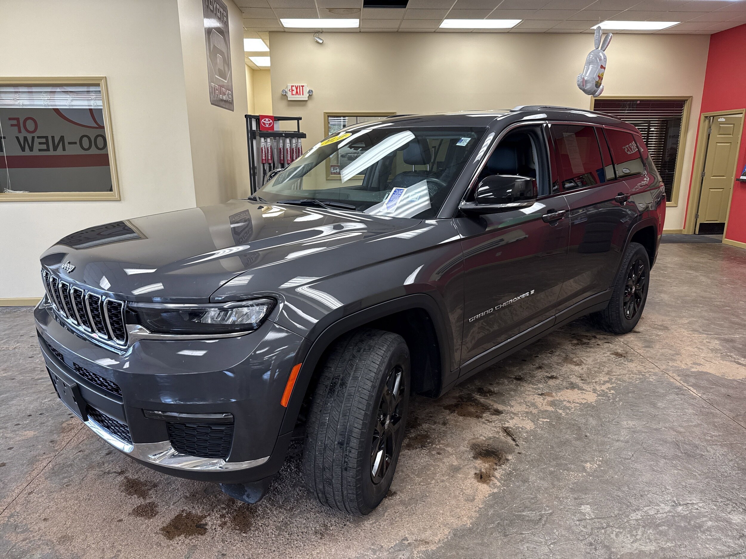 2021 Jeep Grand Cherokee Limited photo 3
