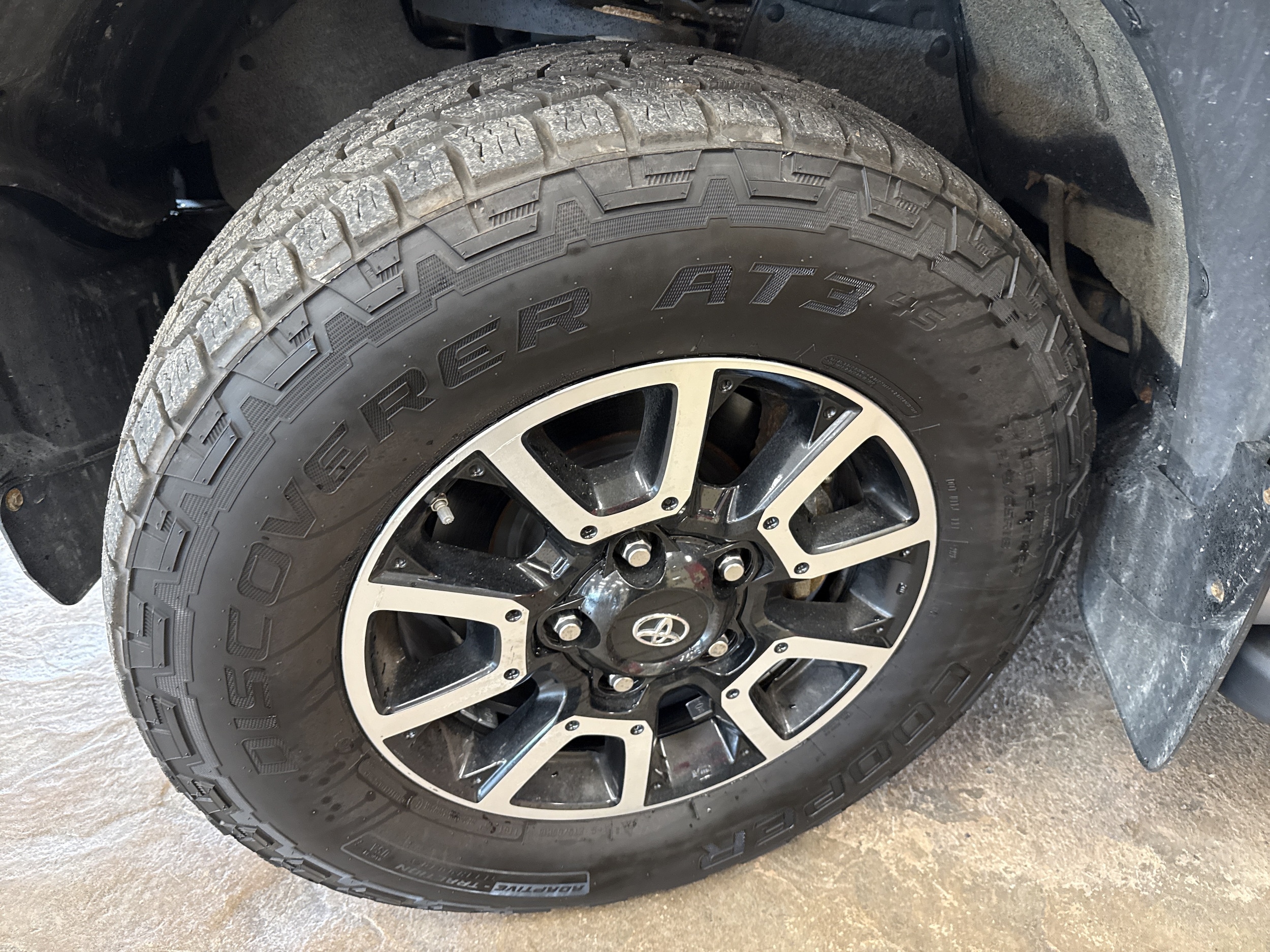 2019 Toyota Tundra SR5 - Photo 16