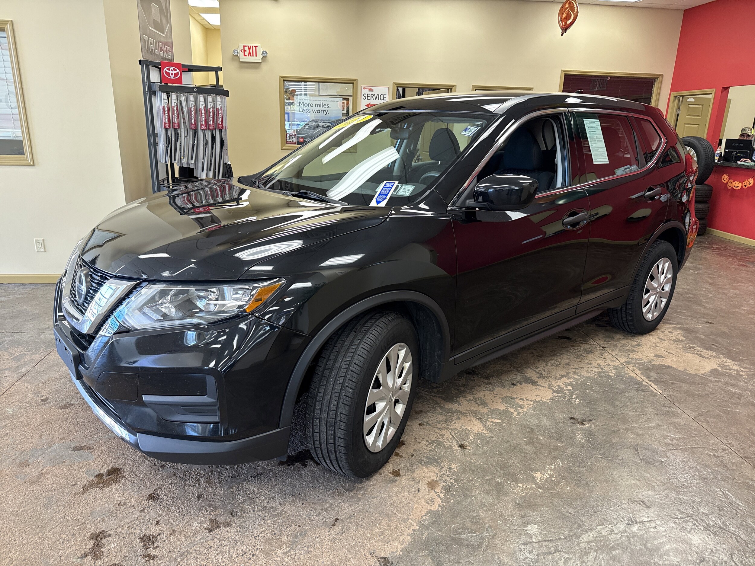 2020 Nissan Rogue S photo 3