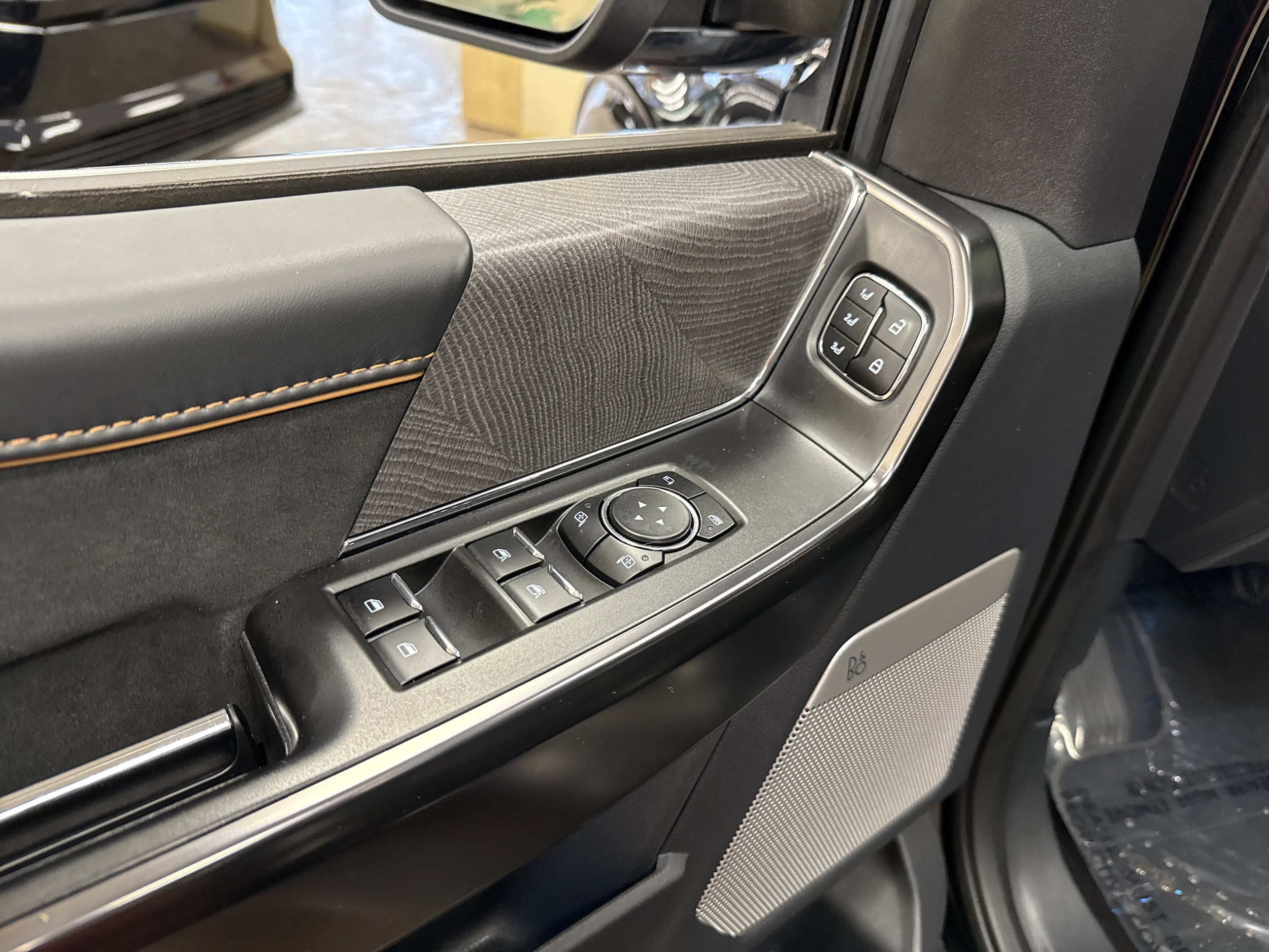 2023 Ford F-150 Platinum - Photo 27