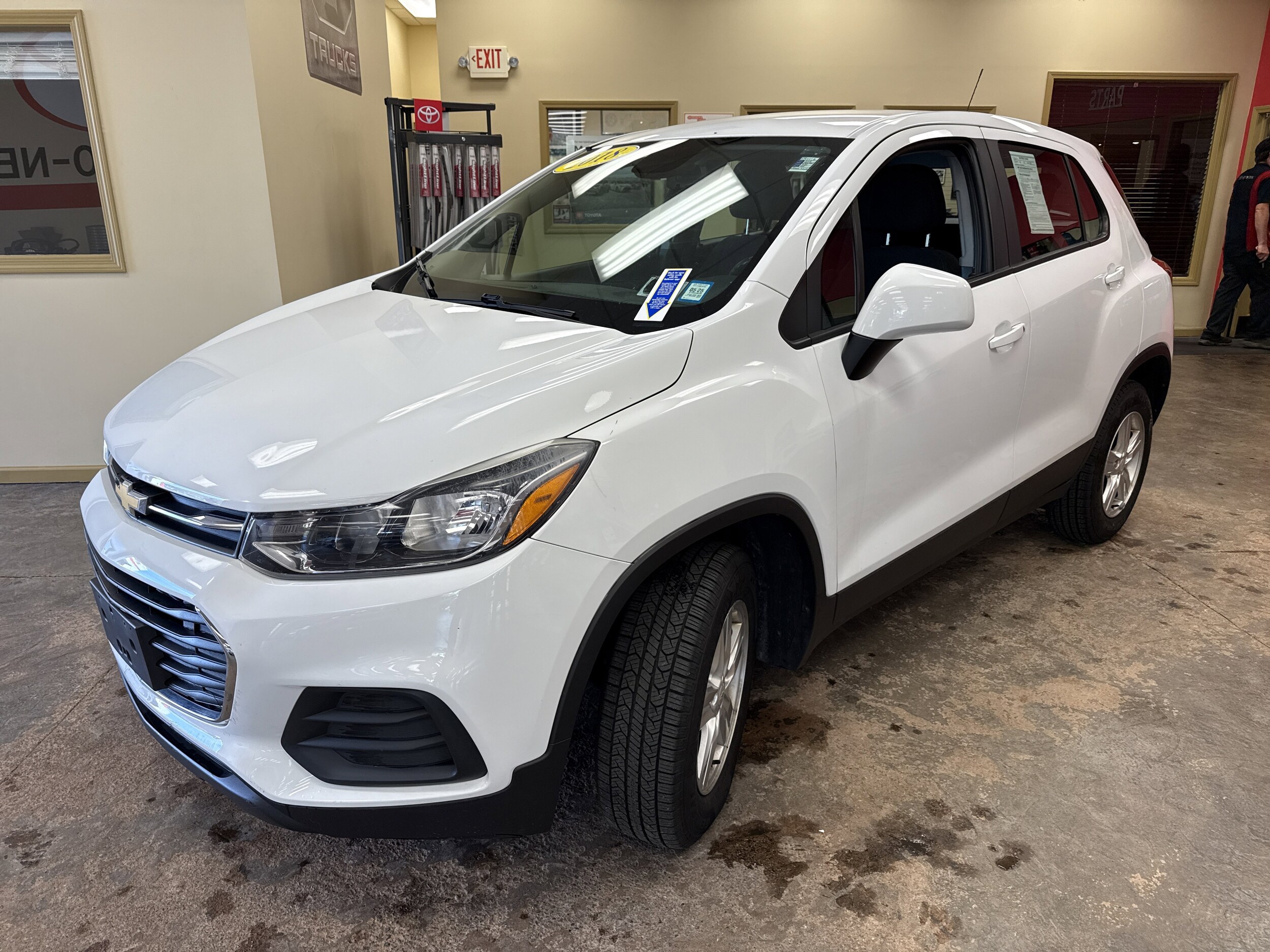 2018 Chevrolet Trax LS photo 3