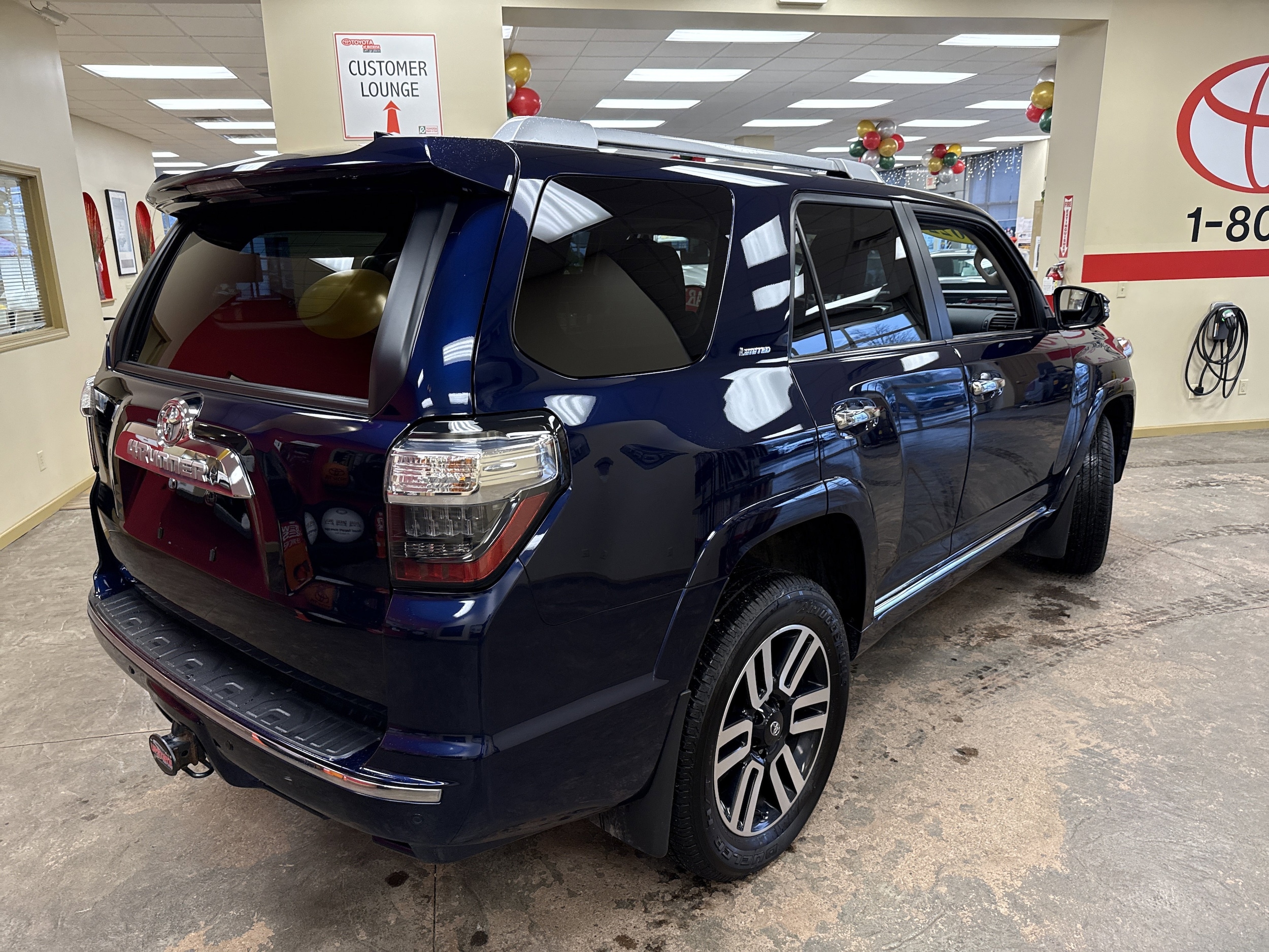 2022 Toyota 4Runner Limited - Photo 13