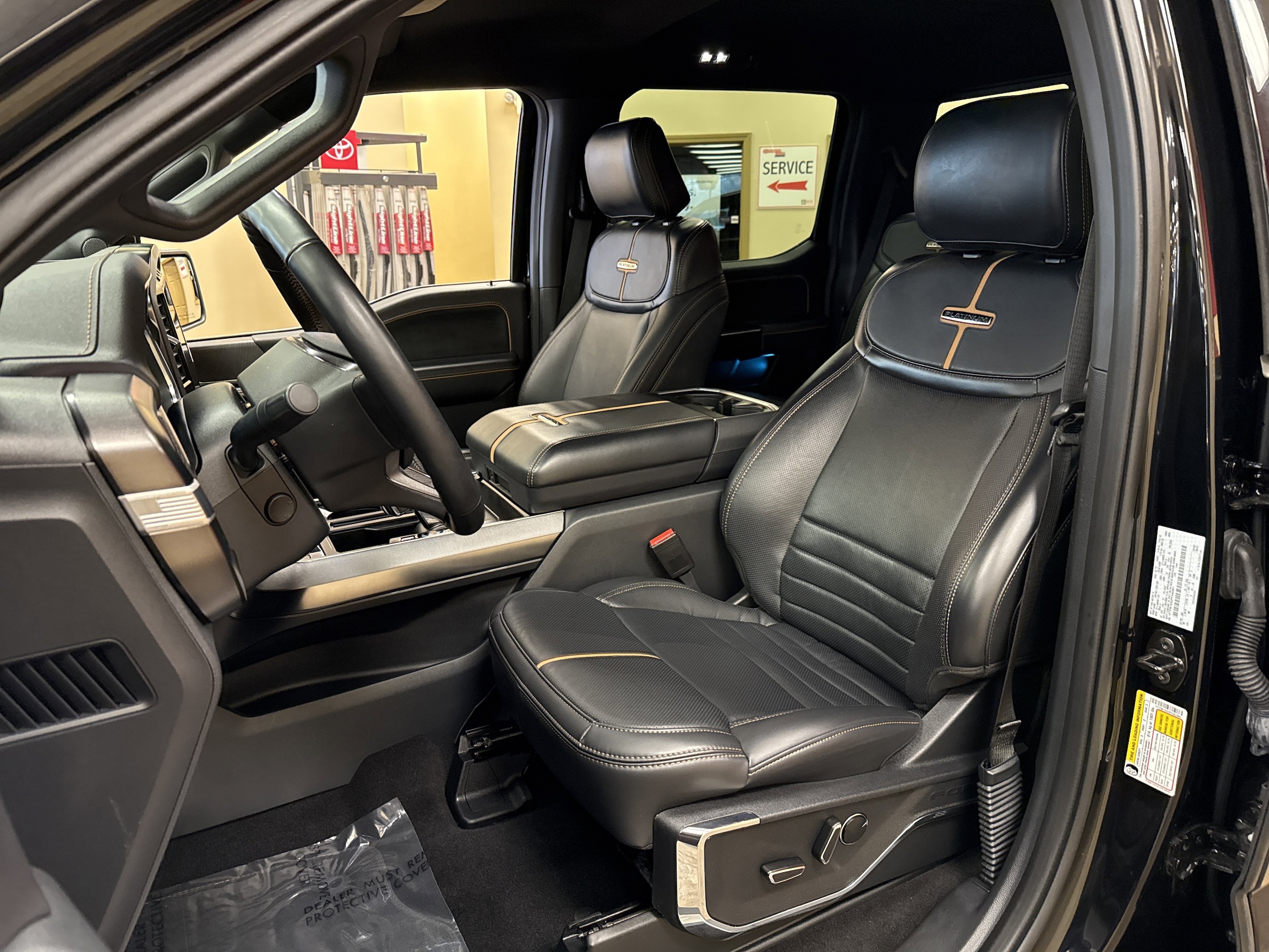 2023 Ford F-150 Platinum - Photo 6