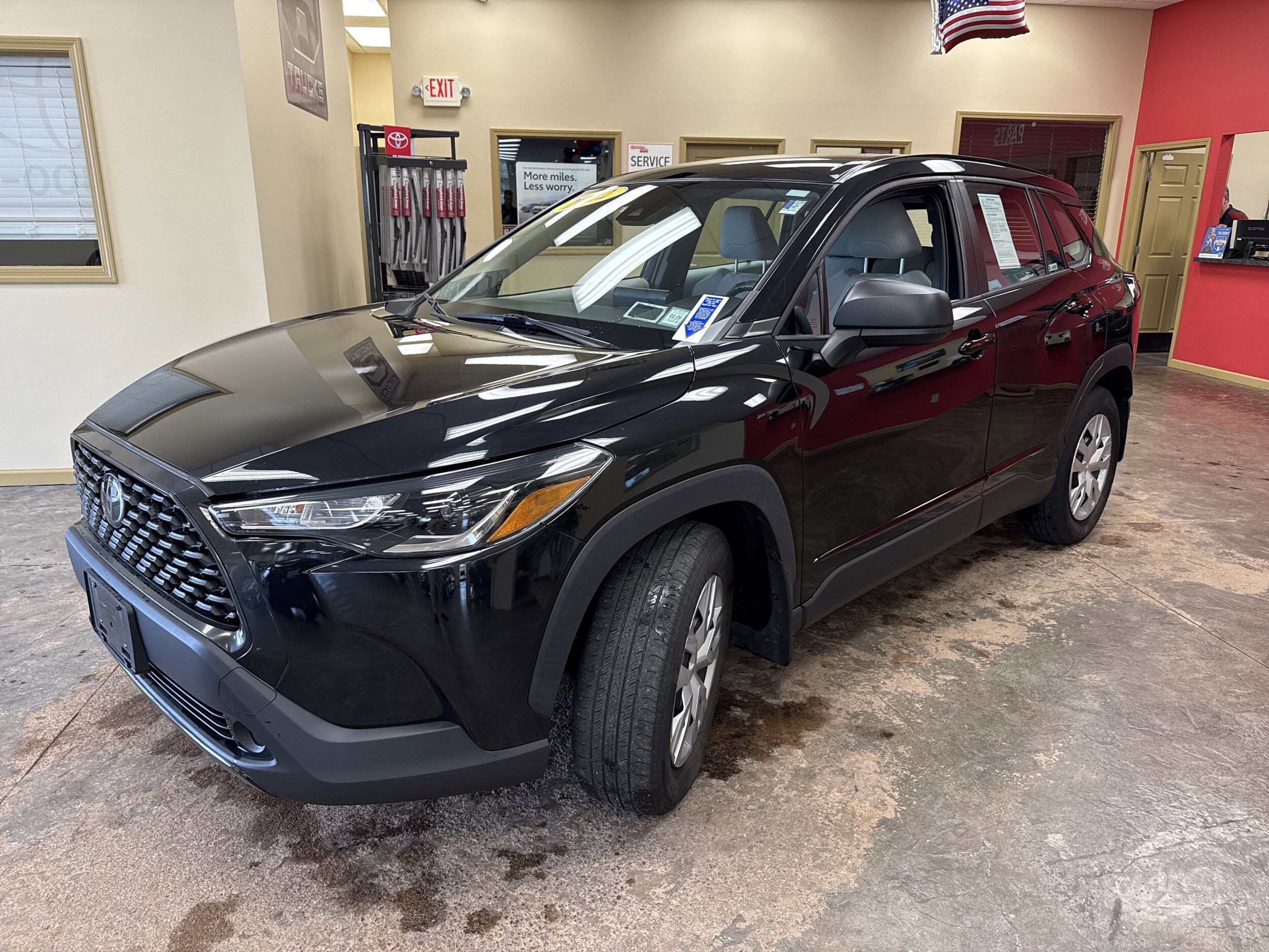 2022 Toyota Corolla Cross L photo 3