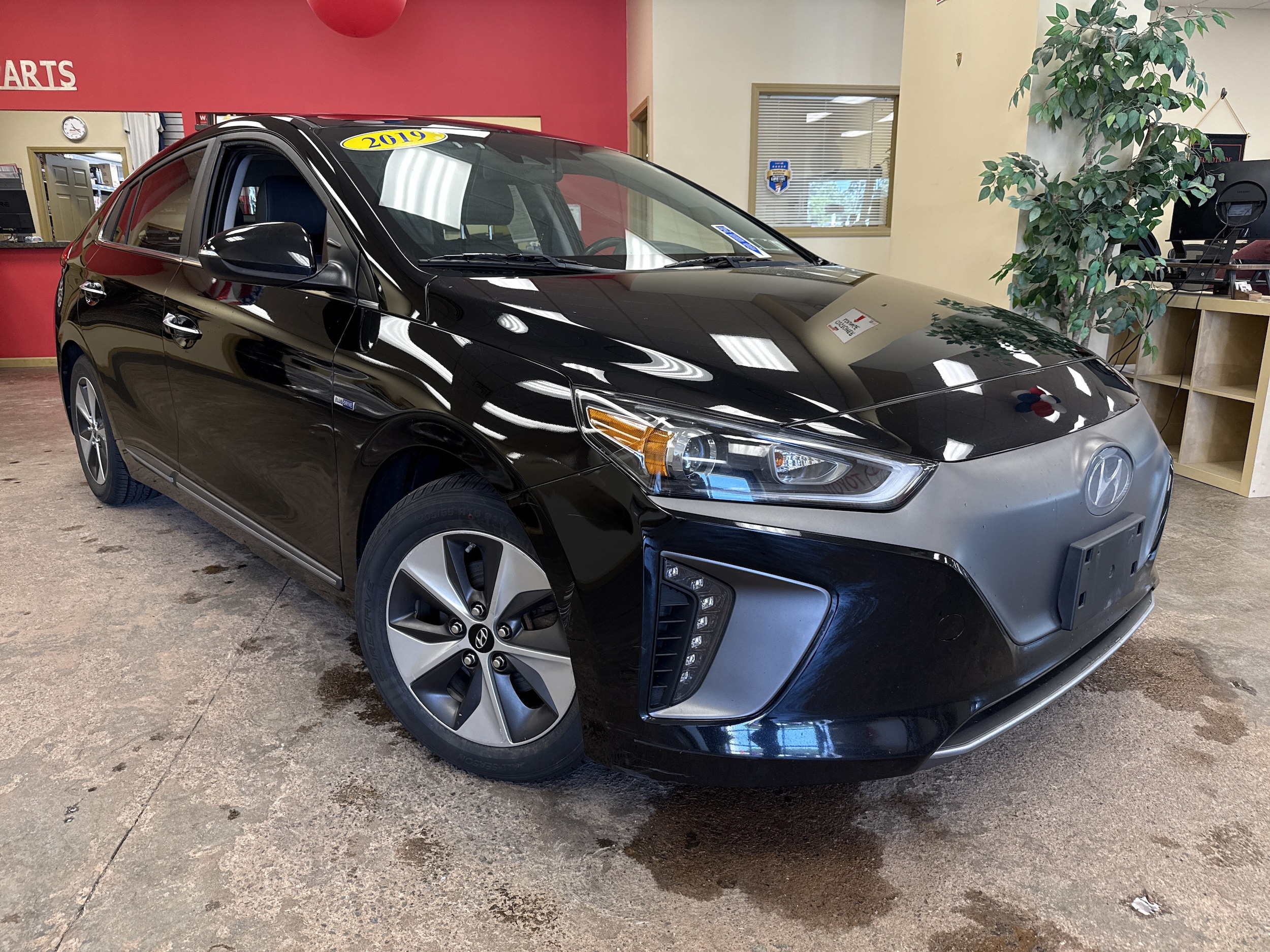 Used 2019 Hyundai Ioniq Limited with VIN KMHC05LH5KU045406 for sale in Batavia, NY