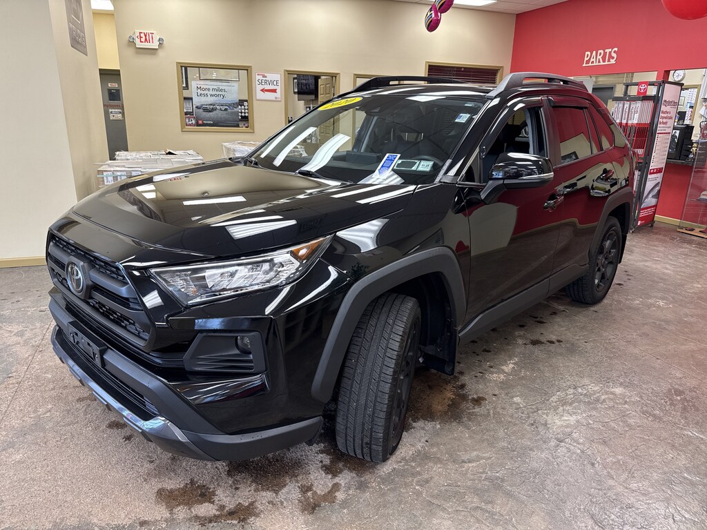 Used 2020 Toyota RAV4 SUV