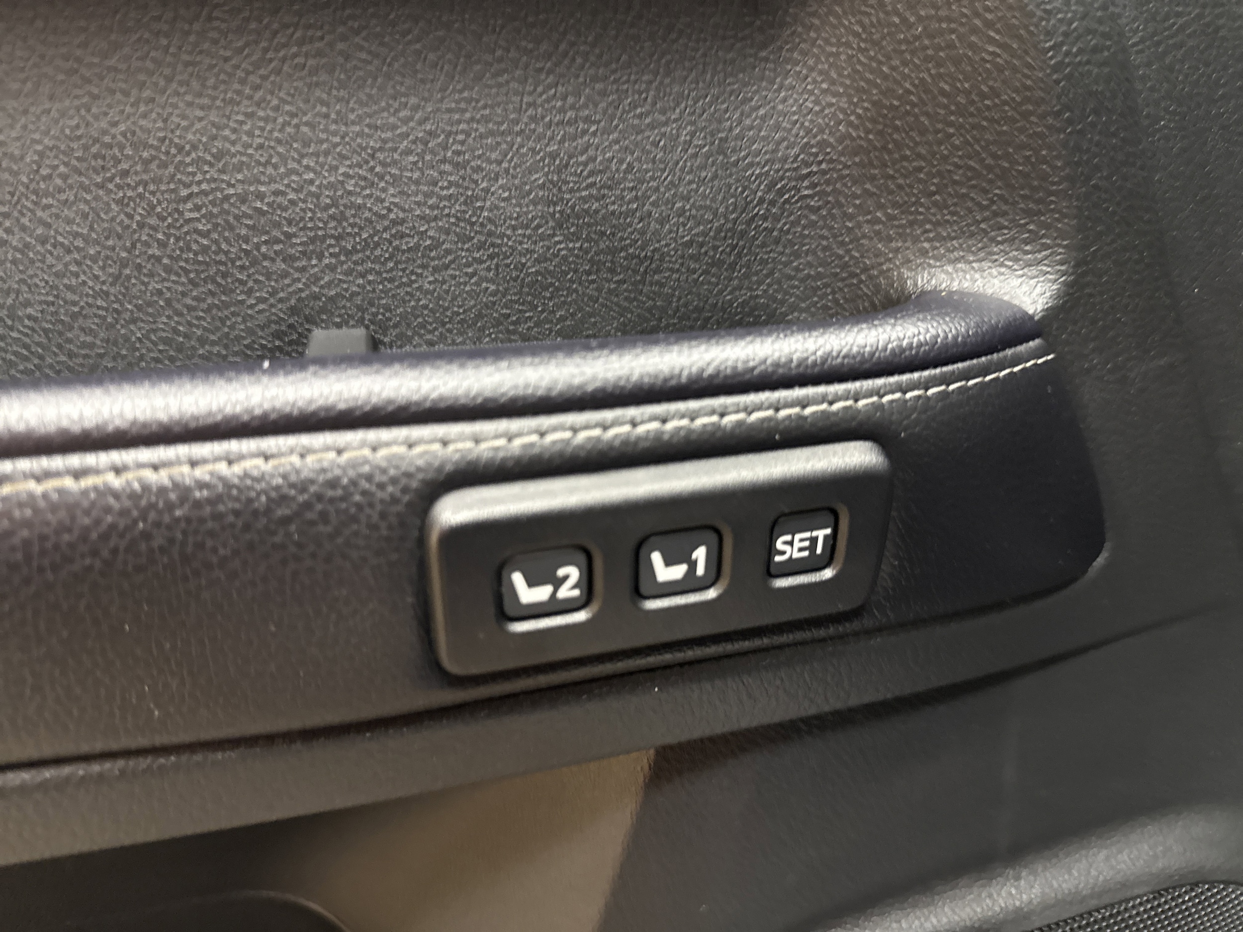 2022 Toyota 4Runner Limited - Photo 28