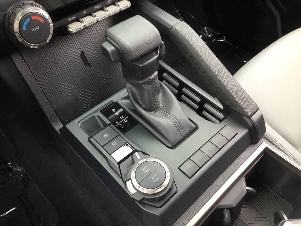 2025 Toyota Tacoma SR5 - Photo 22