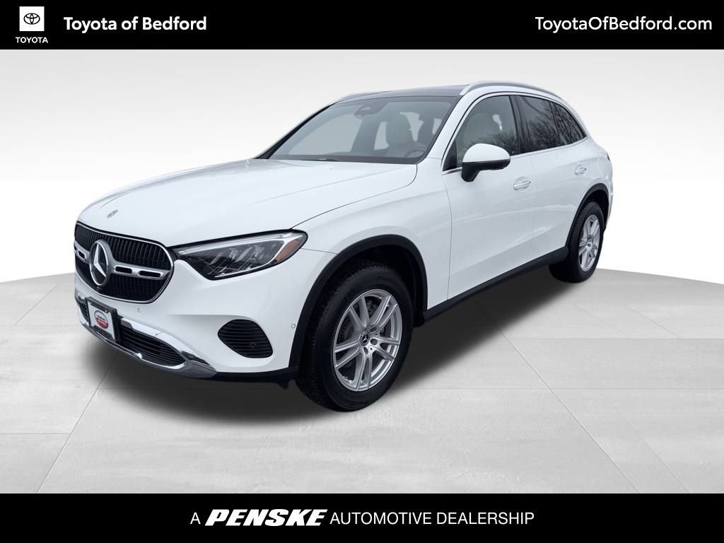 2023 Mercedes-Benz GLC GLC 300's photo