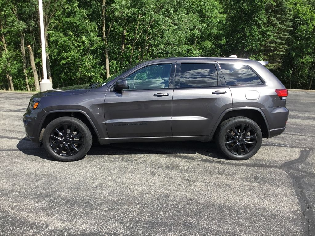 Used 2019 Jeep Grand Cherokee Altitude SUV