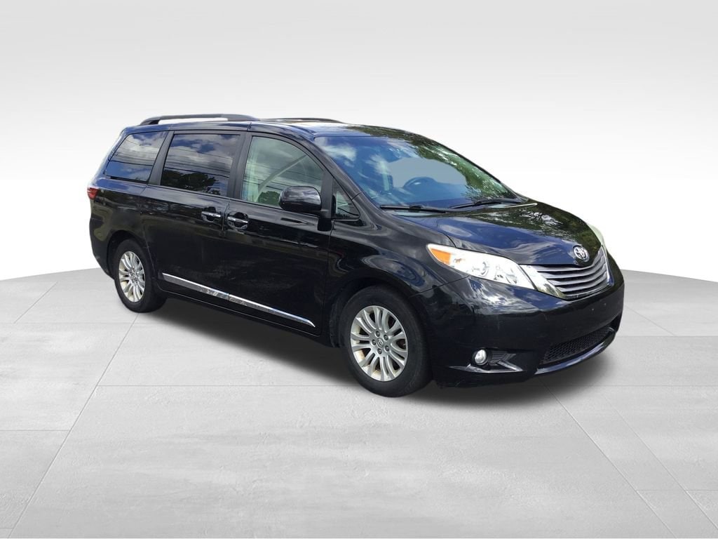 Used 2015 Toyota Sienna XLE Van