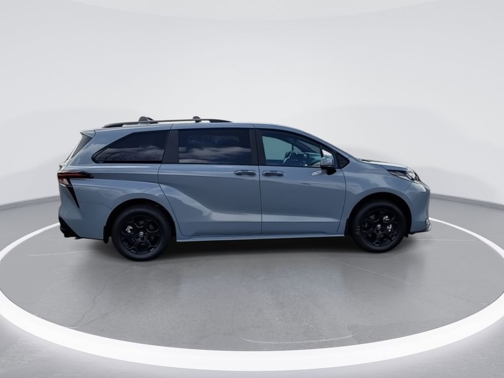 2025 Toyota Sienna Woodland Edition - Photo 9