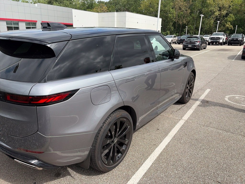 Used 2025 Land Rover Range Rover Sport Dynamic SE SUV