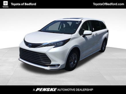 2024 Toyota Sienna XLE Van Passenger Van