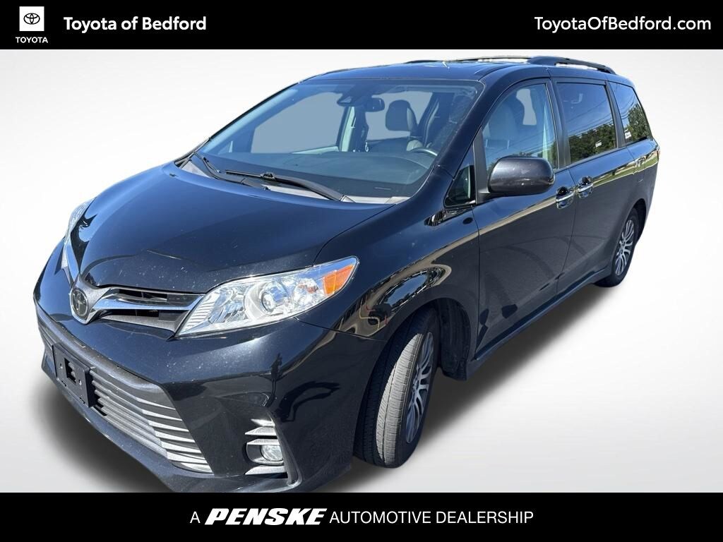 Used 2018 Toyota Sienna XLE Premium Van Passenger Van