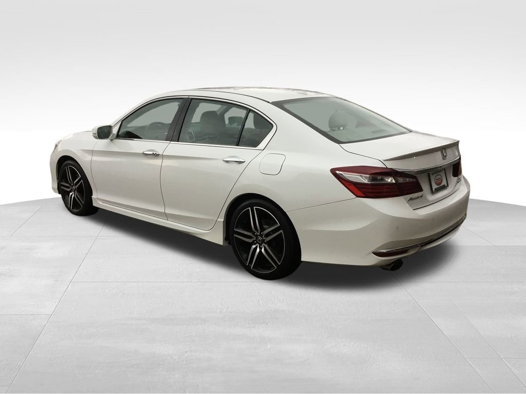 Used 2017 Honda Accord Touring Sedan