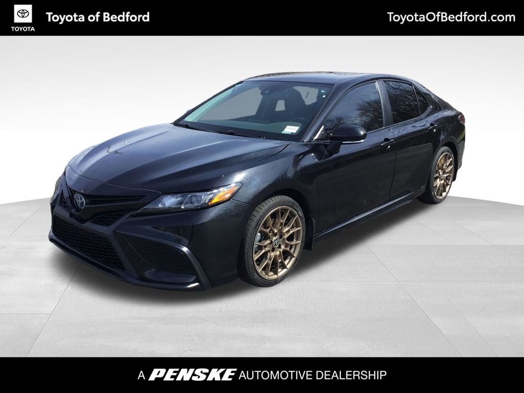 2024 Toyota Camry Hybrid Sedan 