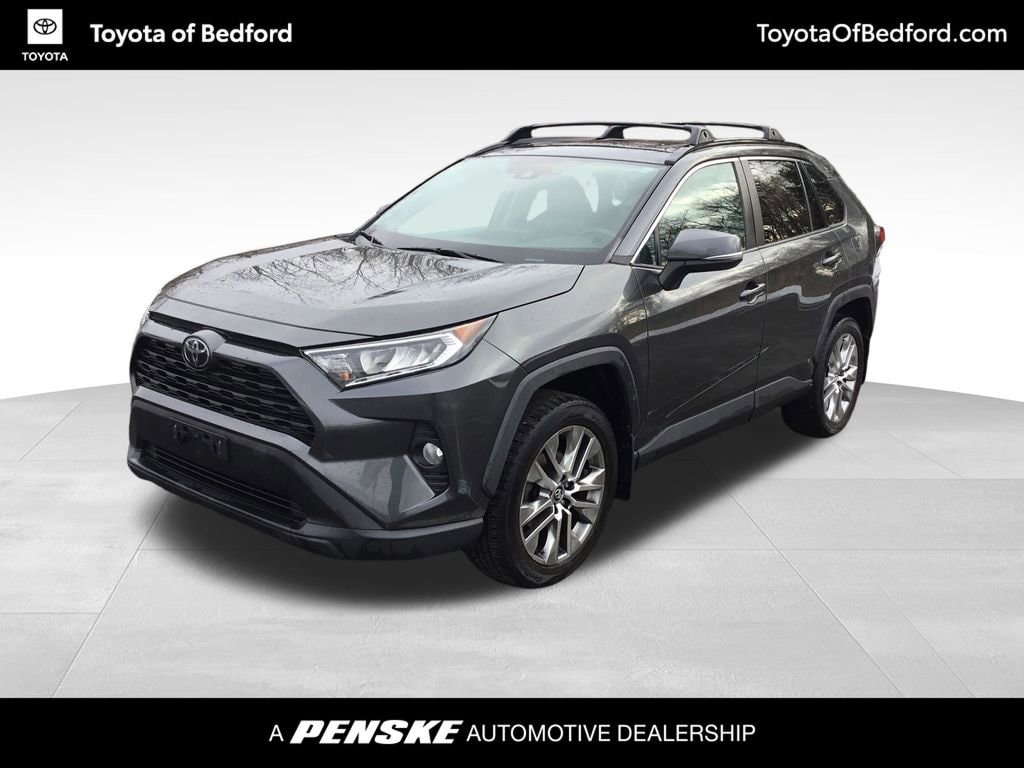 2020 Toyota RAV4 XLE Premium's photo