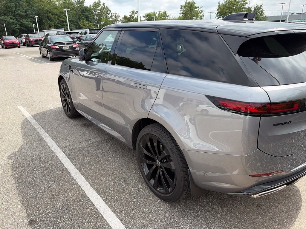 Used 2025 Land Rover Range Rover Sport Dynamic SE SUV