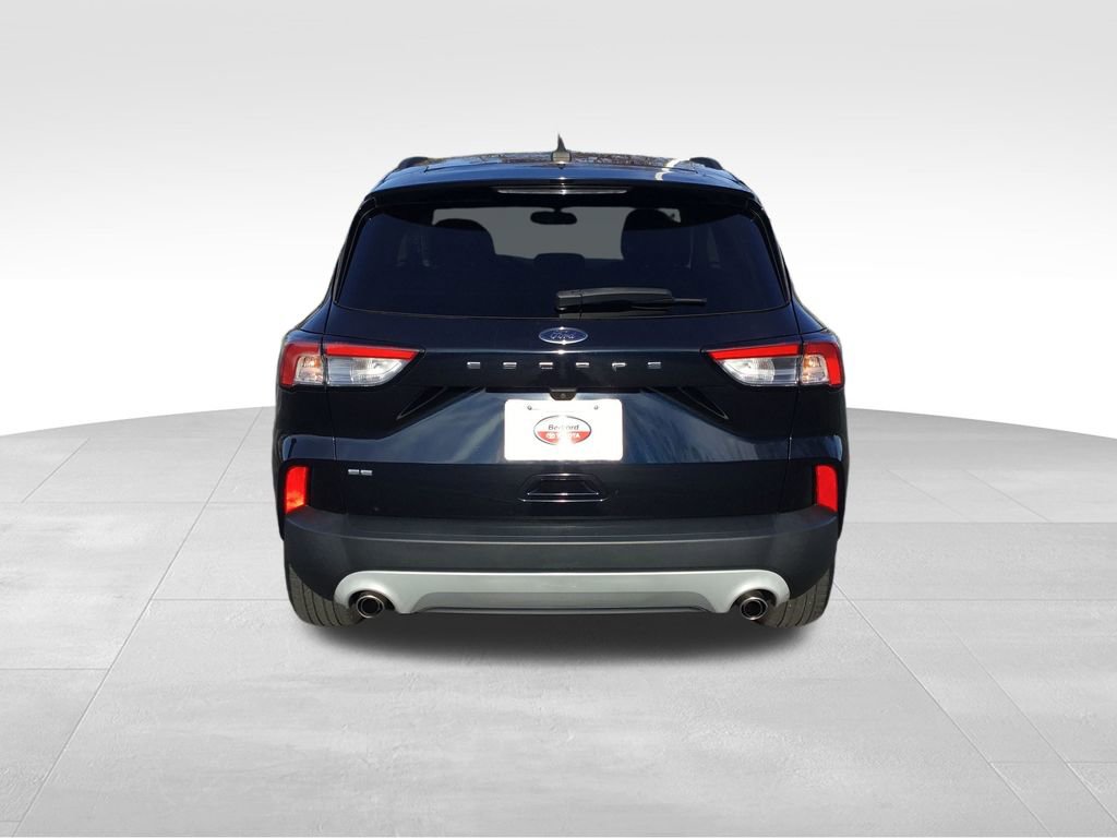 2021 Ford Escape SE photo 4