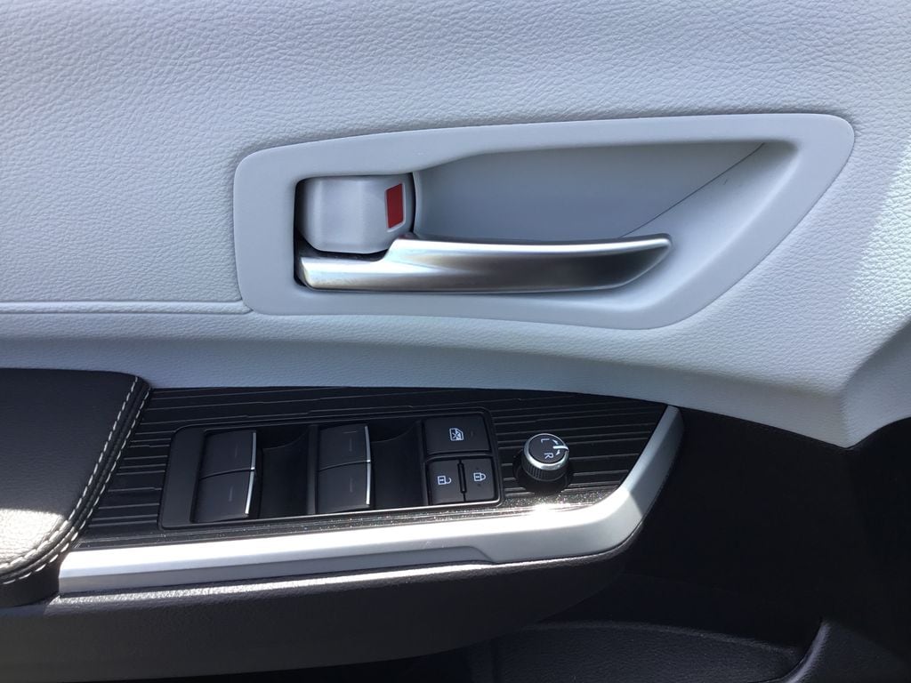 2025 Toyota Sienna XSE - Photo 20