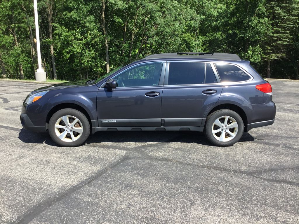Used 2013 Subaru Outback Limited with VIN 4S4BRDKC9D2312899 for sale in Bedford, OH