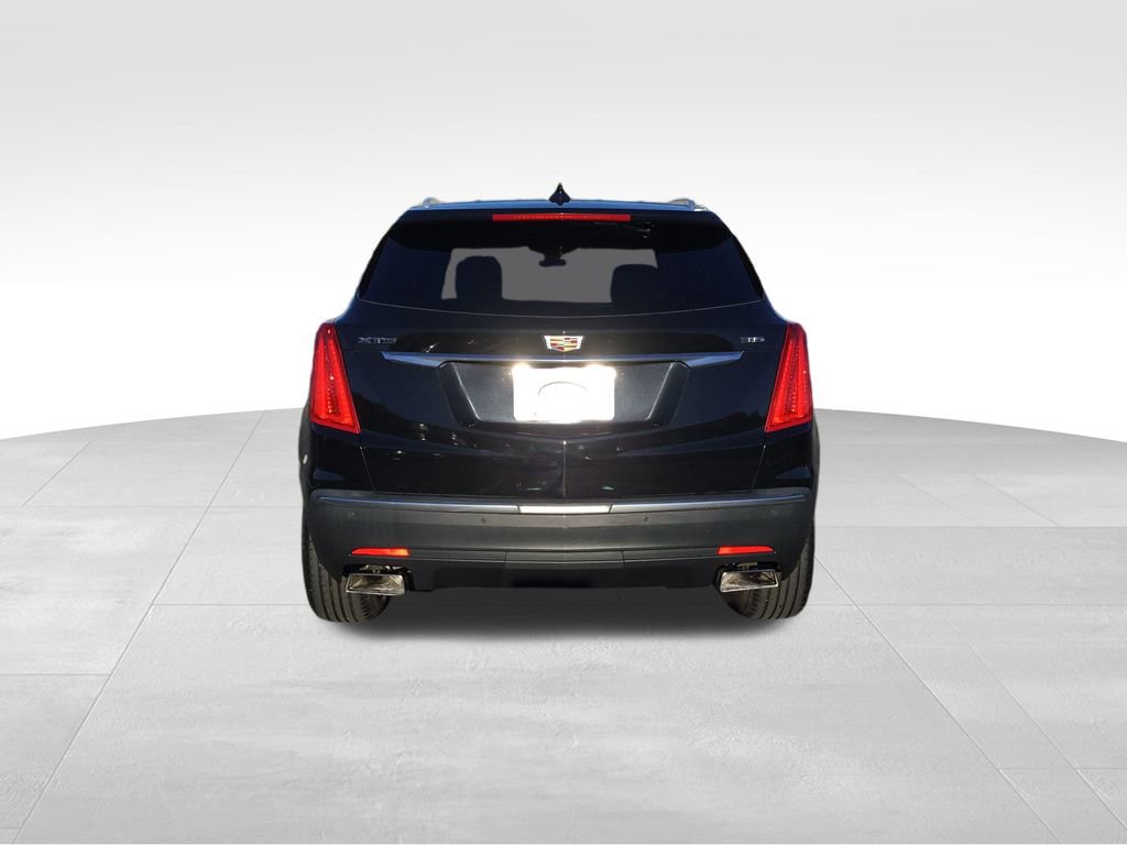 2018 Cadillac XT5 Luxury photo 3