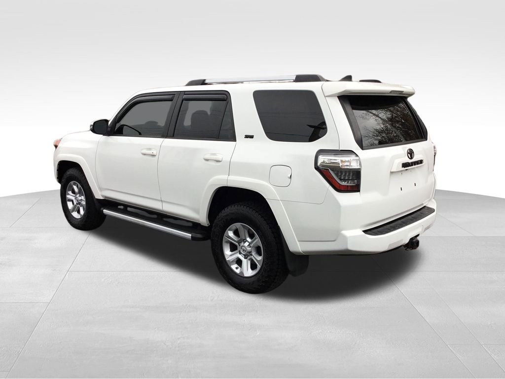 2021 Toyota 4Runner SR5 Premium photo 2