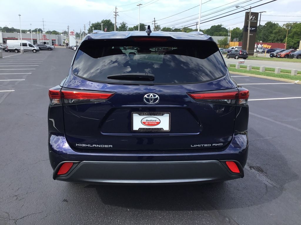 Used 2022 Toyota Highlander Limited SUV