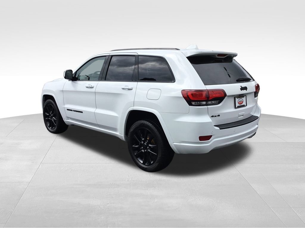 2019 Jeep Grand Cherokee Altitude photo 3