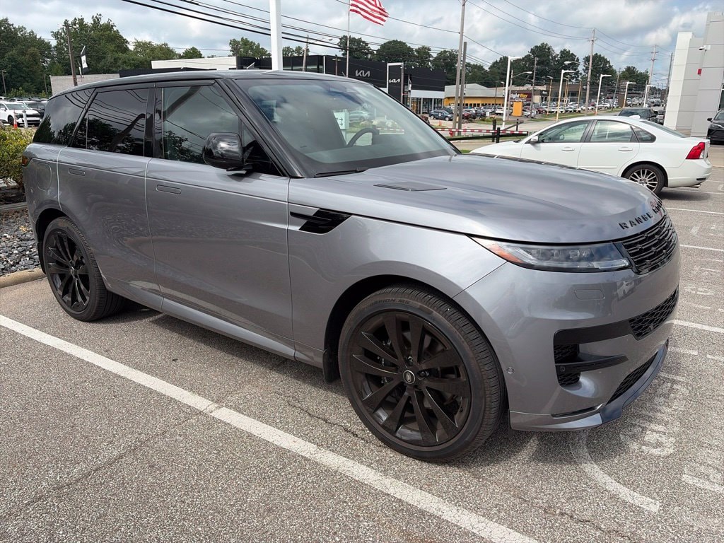 Used 2025 Land Rover Range Rover Sport Dynamic SE SUV