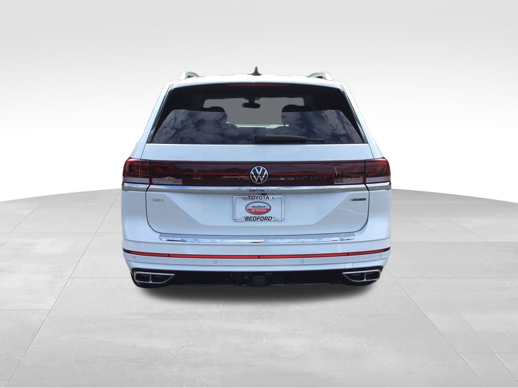 2024 Volkswagen Atlas SEL Premium R-Line photo 4