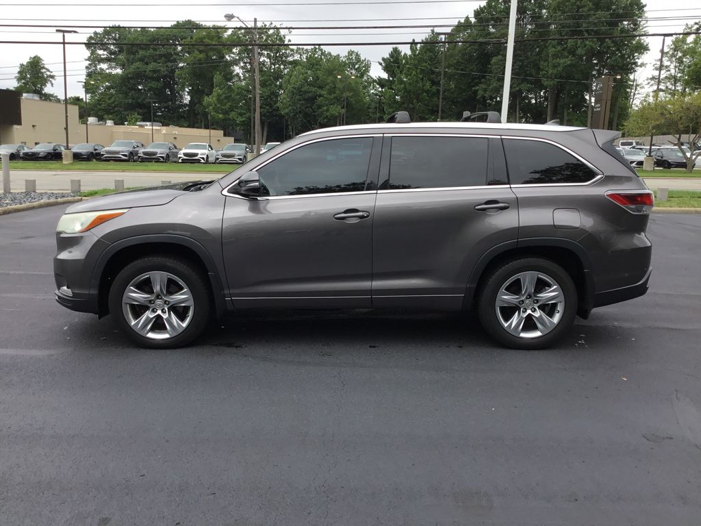 Used 2015 Toyota Highlander Limited with VIN 5TDDKRFH6FS202120 for sale in Bedford, OH