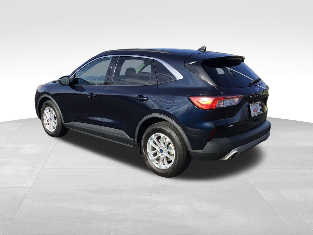 2021 Ford Escape SE photo 3