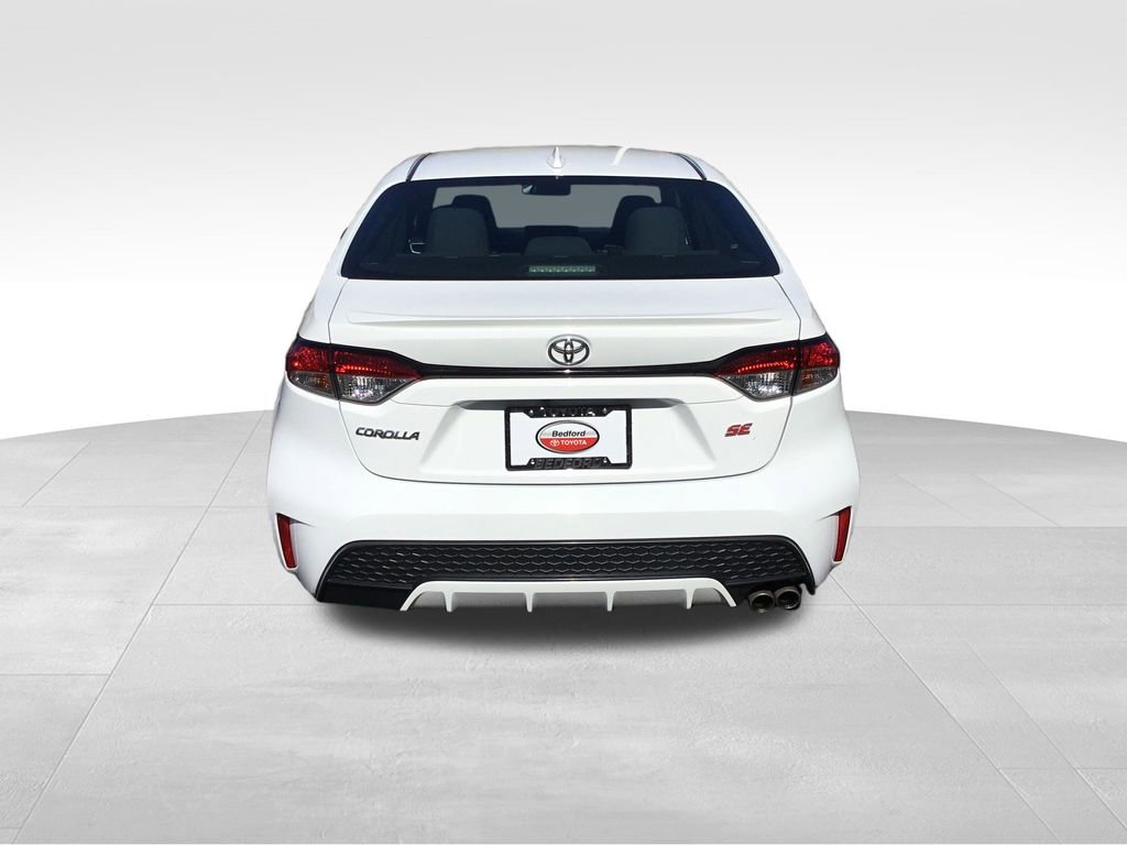 2022 Toyota Corolla SE photo 4