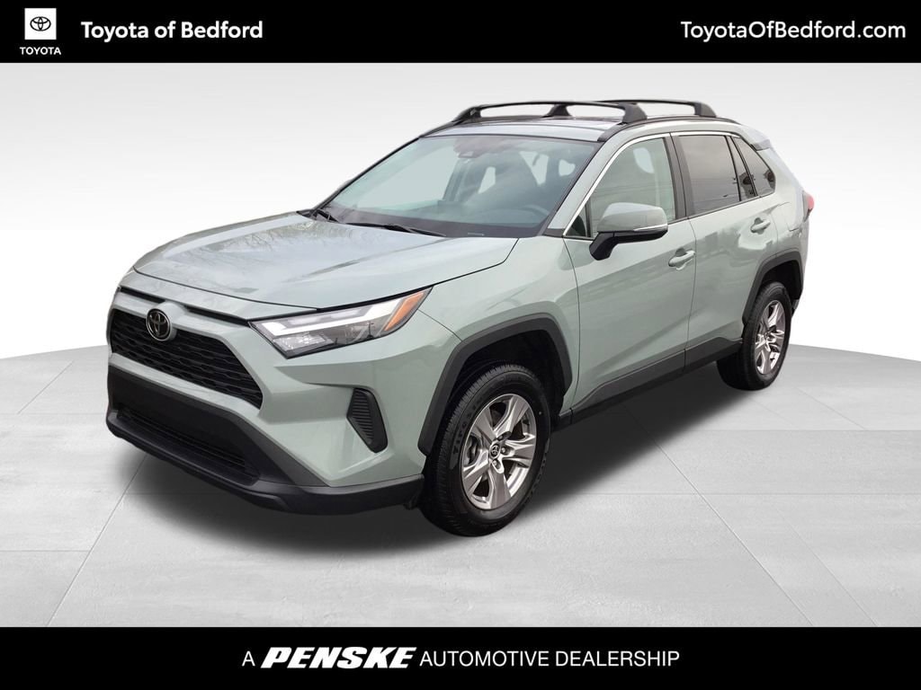 2022 Toyota RAV4 XLE's photo