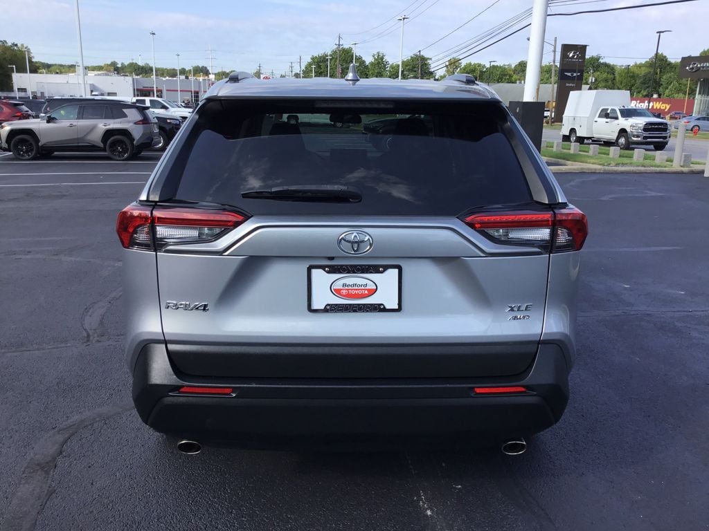 Used 2021 Toyota RAV4 XLE SUV