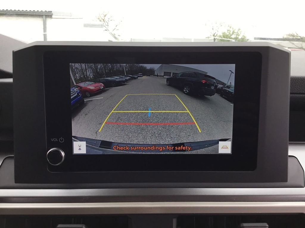 2025 Toyota Tacoma SR5 - Photo 21
