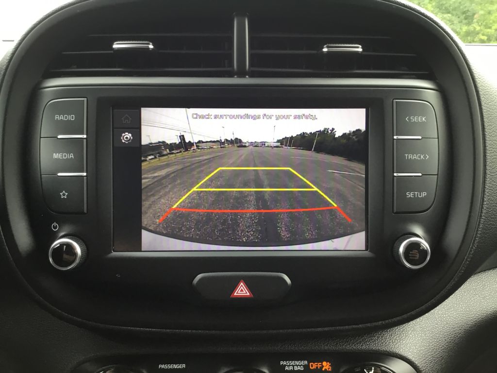 2023 Kia Soul LX - Photo 22