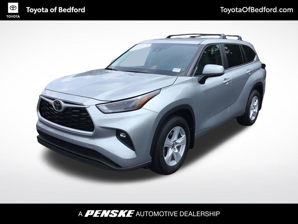 Used 2023 Toyota Highlander LE SUV